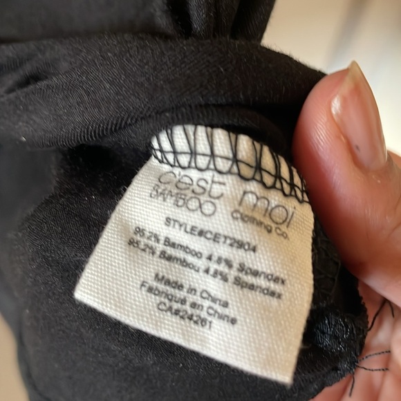 C’est moi bamboo sustainable minimalist gathered draped ruched tee black - Picture 4 of 5